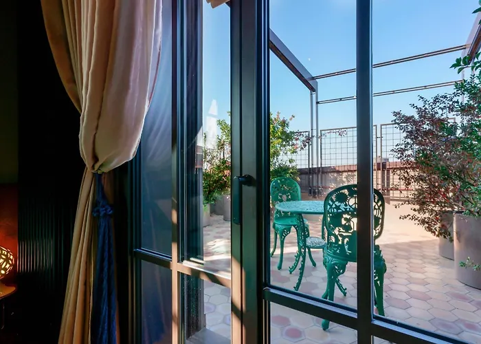 Skyline 1/7 Bed and breakfast 4*