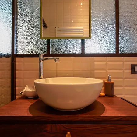 Skyline 1/7 Bed & Breakfast