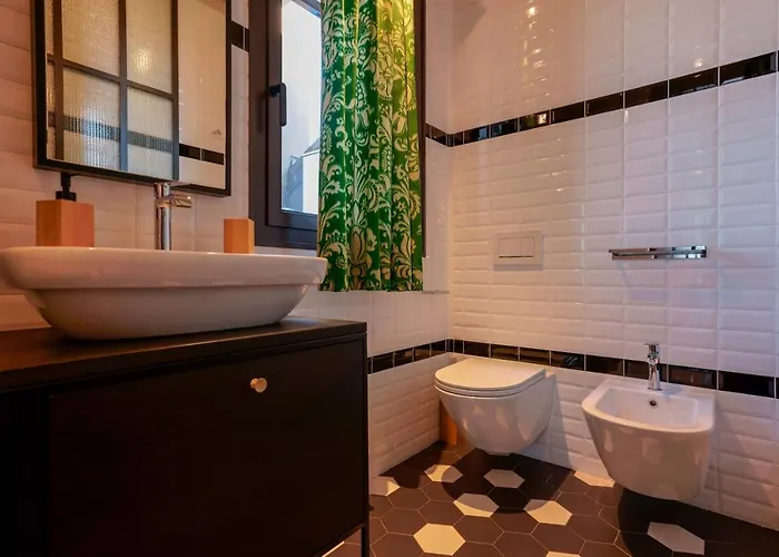 Skyline 1/7 Bed & Breakfast 4*