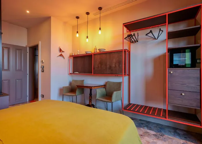 Skyline 1/7 Bed & Breakfast