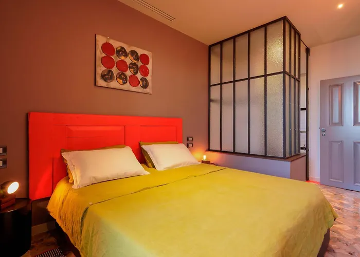 Oda ve Kahvaltı Skyline 1/7