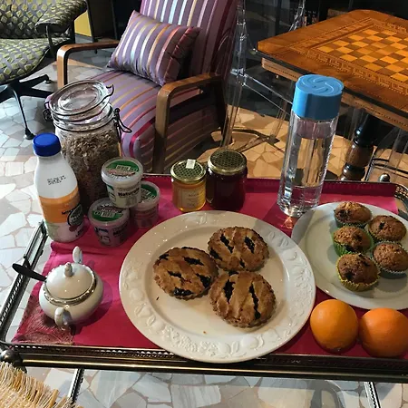 Skyline 1/7 Bed & Breakfast